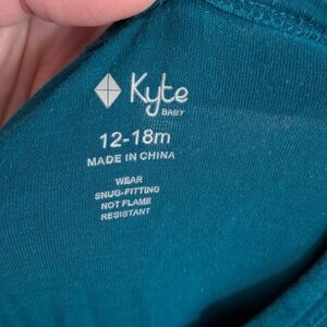 Kyte Baby Teal Snug-Fitting Outfit